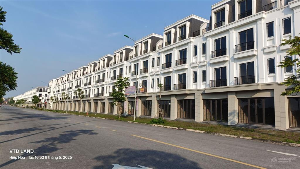 Bán gấp nhà 4 tầng xây sẵn view công viên kđt tnr thắng chỉ 5,1 tỷ tl  0349 314 ***