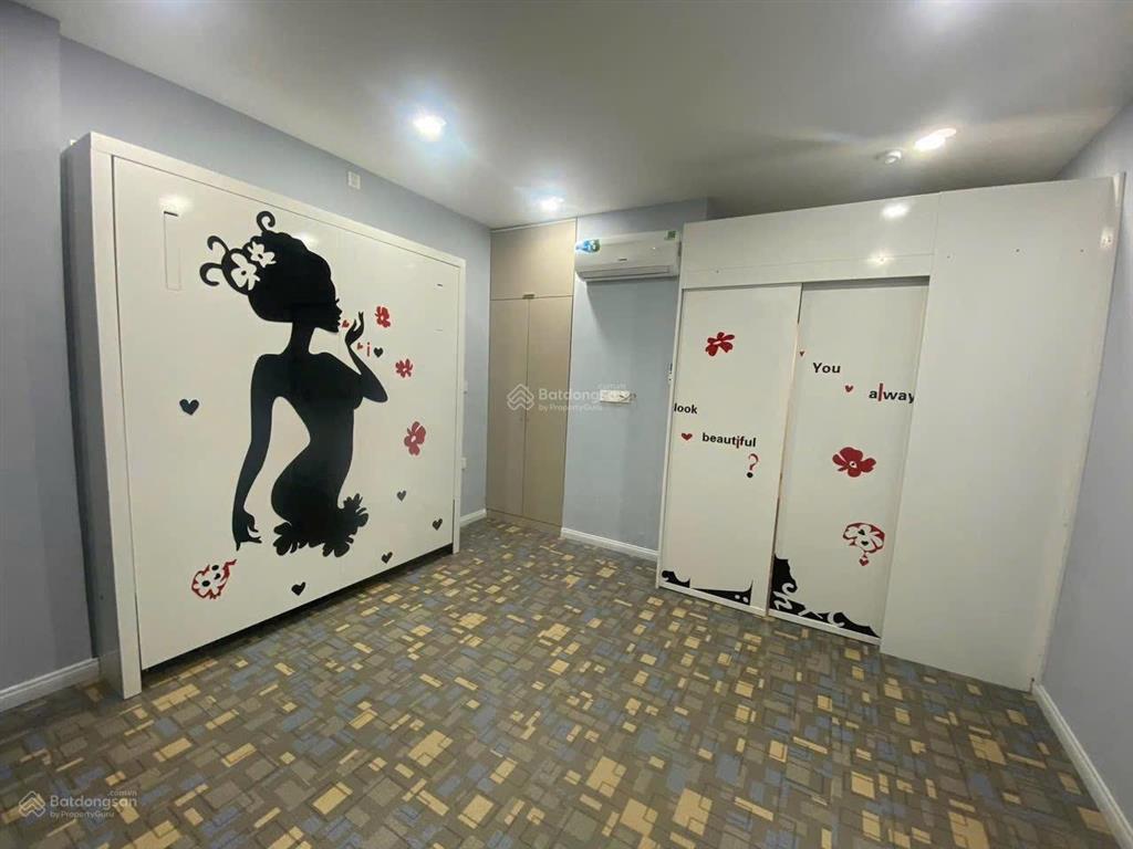 Cho thuê cc central premium, tạ quang bửu, 9 triệu, 32m2, 1pn, 1wc, full nội thất!