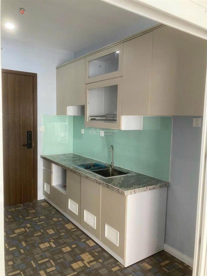 Cho thuê cc central premium, tạ quang bửu, 9 triệu, 32m2, 1pn, 1wc, full nội thất!