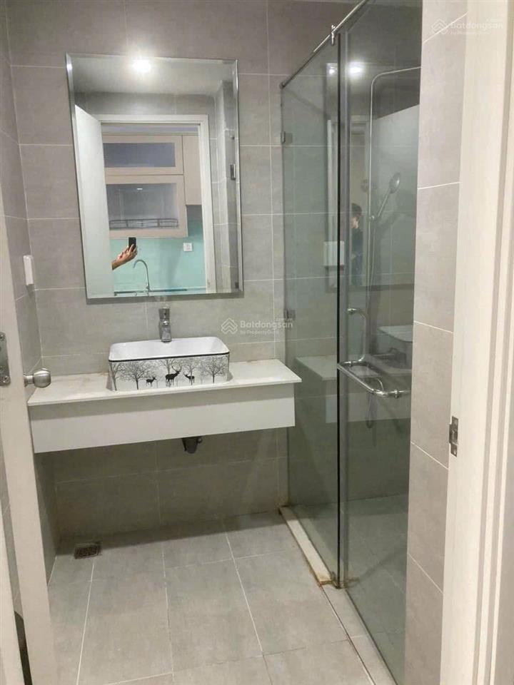 Cho thuê cc central premium, tạ quang bửu, 9 triệu, 32m2, 1pn, 1wc, full nội thất!