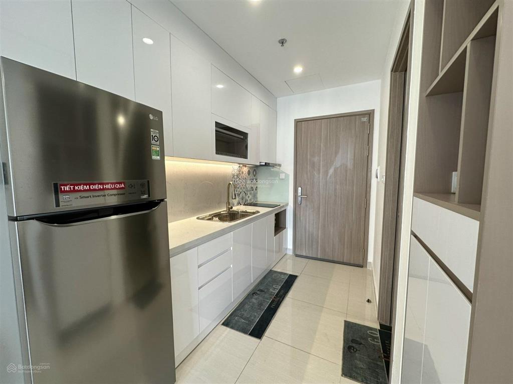 Khách hết hợp đồng, cần cho thuê studio đủ đồ giá 6,5 triệu tại vinhomes smart city.  0372 135 ***