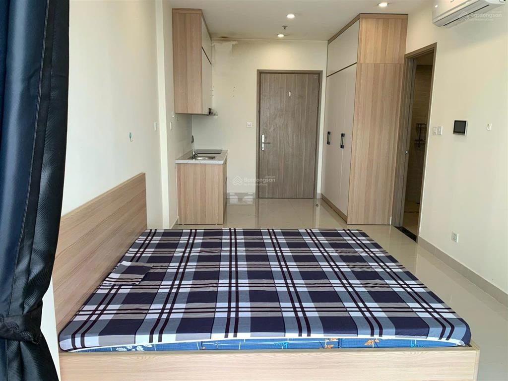 Rẻ vô địch  cho thuê căn hộ full gỗ tại vinhomes smart city, giá 6 triệu/tháng.  0372 135 ***