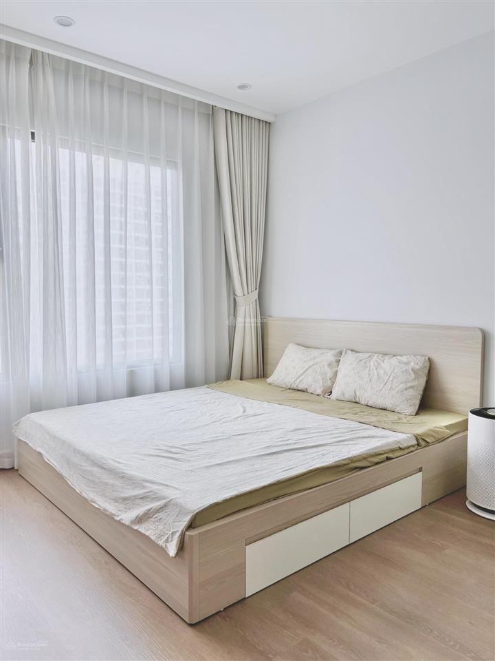 Cho thuê studio đồ đẹp giá 7 triệu/th tại vinhomes smart city.  0372 135 ***
