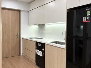 Cho thuê studio đồ đẹp giá 7 triệu/th tại vinhomes smart city.  0372 135 ***