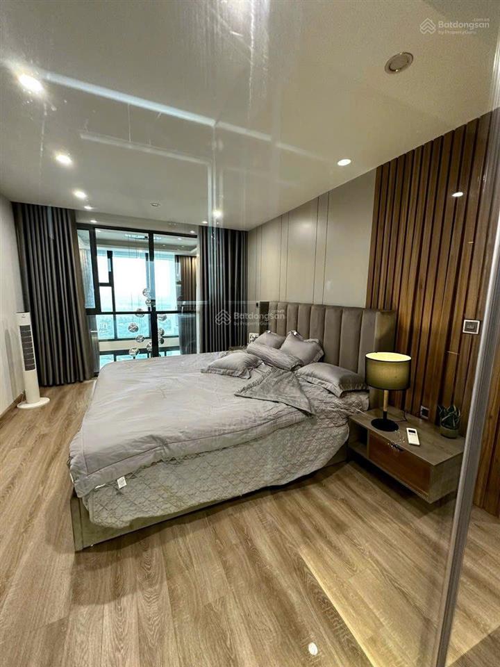 Bán gấp căn hộ 3pn  12 tỷ dự án vinhomes green bay.  0983 295 ***