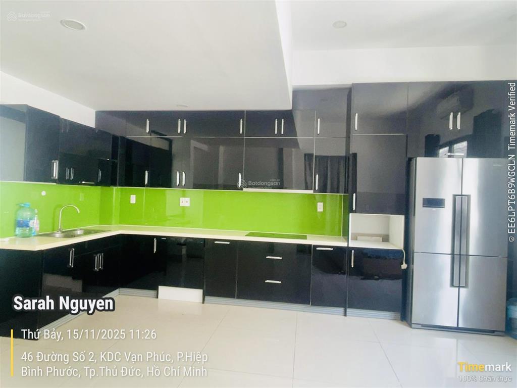 Cho thuê phòng mới đẹp trong vạn phúc city, full nội thất hiện đại, thang máy