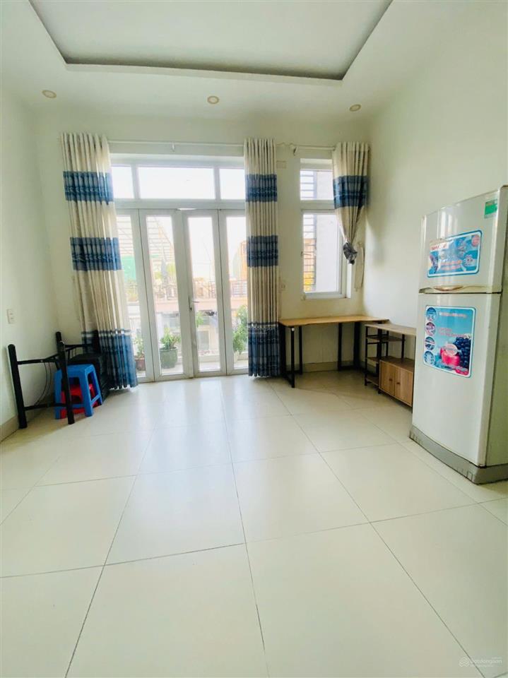 Cho thuê phòng full nội thất, 2 cửa sổ lớn gần đại học luật, gigamall, vạn phúc