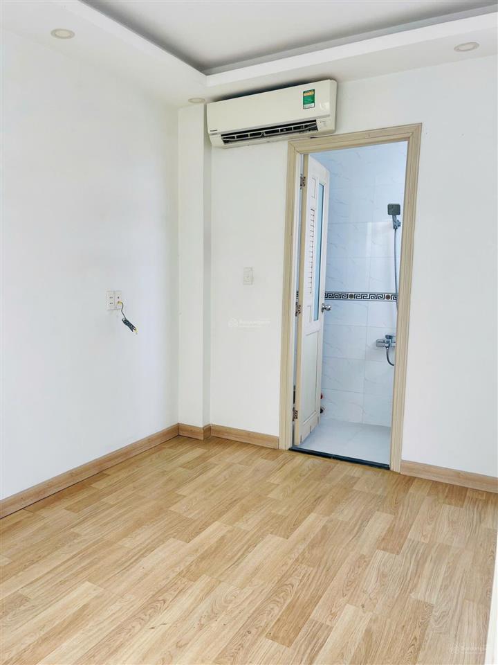 Cho thuê phòng full nội thất, 2 cửa sổ lớn gần đại học luật, gigamall, vạn phúc