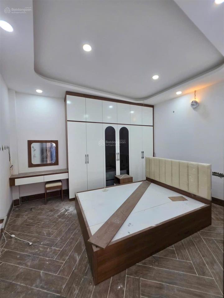Hẻm 588 huỳnh tấn phát, quận 7