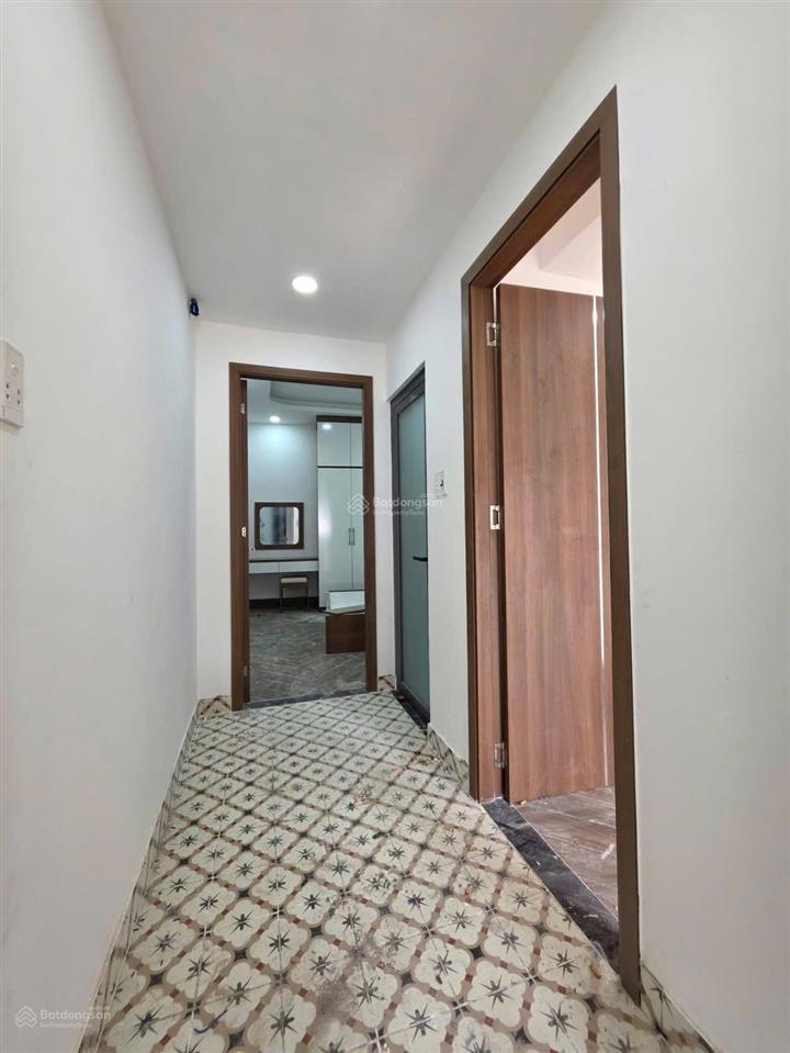 Hẻm 588 huỳnh tấn phát, quận 7