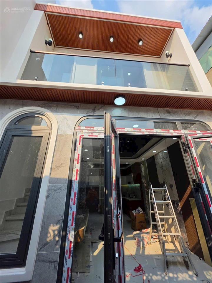 Hẻm 588 huỳnh tấn phát, quận 7