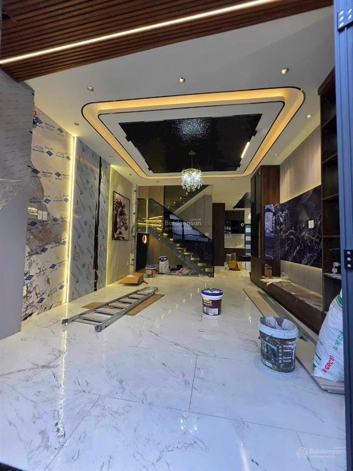 Chính chủ gửi bán căn nhà mới 100% tại hẻm 588 huỳnh tấn phát, quận 7.