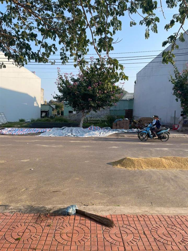 Bán đất đối diện cổng phụ chợ mới phước sơn trung tâm xã tuy phước đông hợp kinh doanh  chính chủ