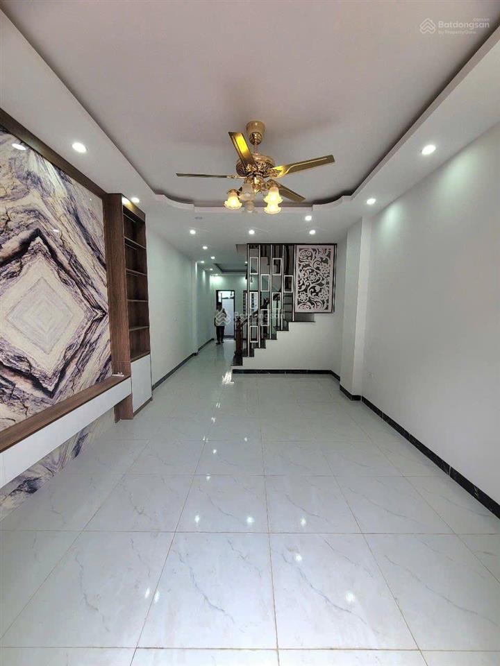 Bán nhà 40m2, 4 tầng, 4pn gần đh tdtt, cách bx yên nghĩa 3,5km, cho thuê tốt, giá đầu tư chỉ 3,3tỷ