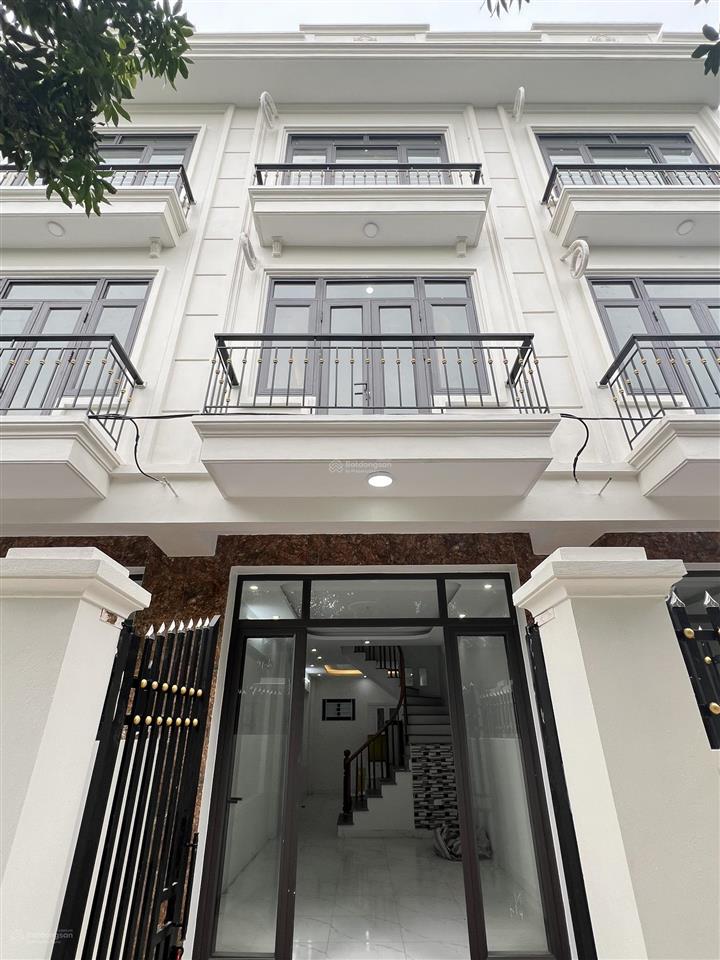 Nhà mới gần kđt đô nghĩa, yên nghĩa, trường phenikaa. dt 47m2, 4 tầng, sân cổng riêng 3,5 tỷ