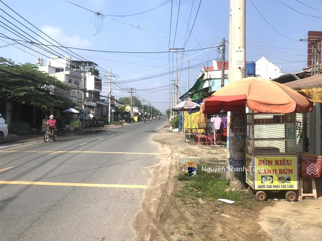 Mặt tiền kinh doanh đường 20m dương công khi, dt 570m2 (14 x 45), đất trống phù hợp kinh doanh.