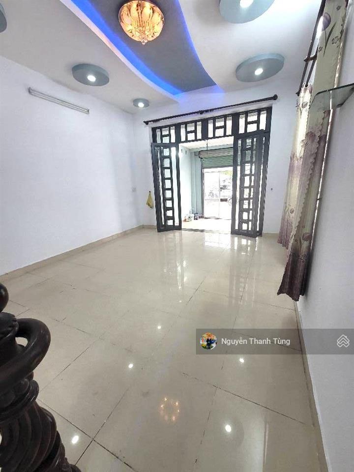 Mặt tiền kinh doanh 3 tầng lô góc không lộ giới đường thạnh xuân 18, dt 90m2 (4.5 x 20), đường 8m.