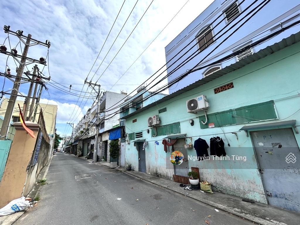 Bán nhà xưởng 2 mặt tiền đường nhánh nguyễn văn quá, diện tích 3.551m2 (54 x 66), gần cầu tham lươn