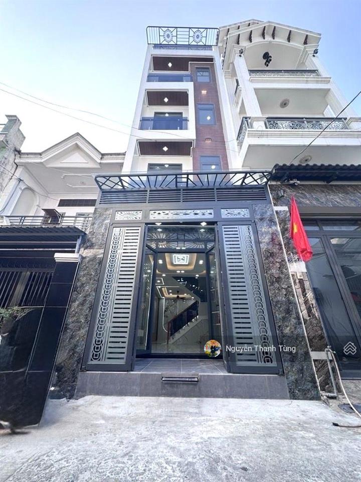 Nhà mới đẹp ở ngay 4 tầng đường hiệp thành 13, diện tích 59m2 (4 x 15), hẻm 5m xe hơi vào nhà.