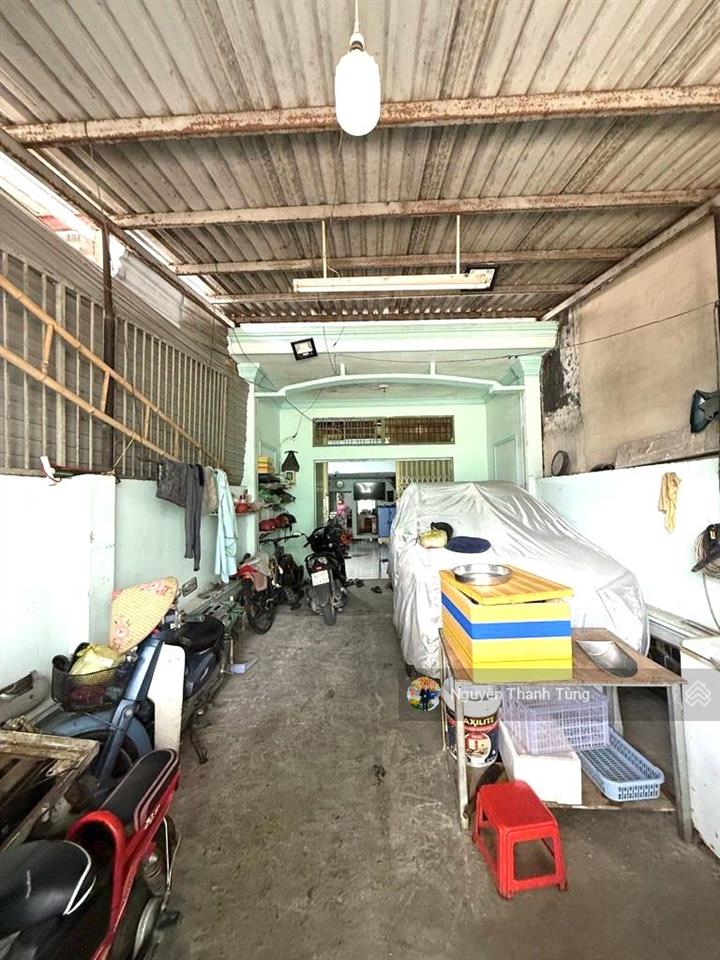 Nhà cấp 4 xe hơi ngủ nhà gần mặt tiền huỳnh thị hai, diện tích 98m2 (4 x 24), đường 12m thông.