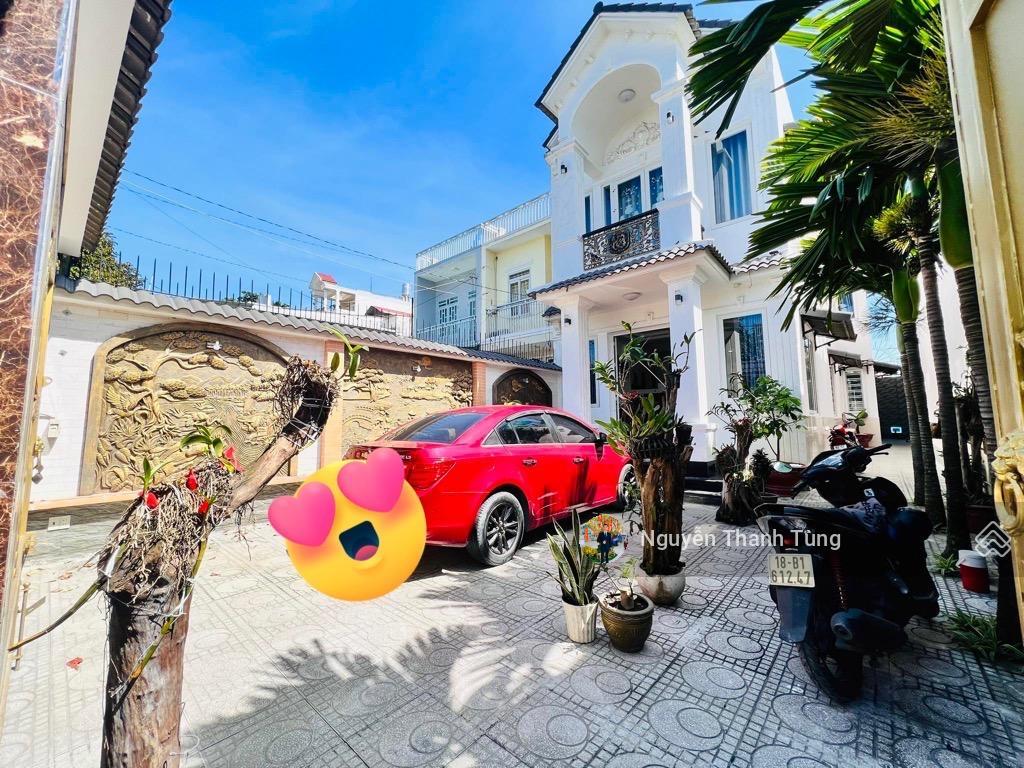 Siêu phẩm biệt thự 2 tầng mặt tiền đường nhánh tân thới hiệp 21, diện tích 189m2 (8 x 27m), chủ gấp