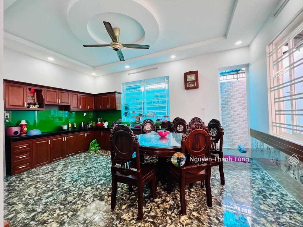 Siêu phẩm biệt thự 2 tầng mặt tiền đường nhánh tân thới hiệp 21, diện tích 189m2 (8 x 27m), chủ gấp