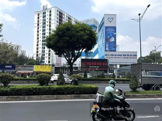 Nhà mặt tiền kinh doanh 4 tầng đường trường chinh, đông hưng thuận, dt 120m2, gần cầu tham lương.