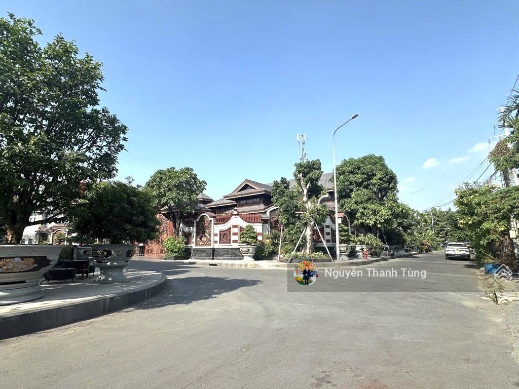 Nhà 3 tầng khu vip lê thị riêng, diện tích 140m2, ngang 7m hiếm, đường 20m thông  không lộ giới