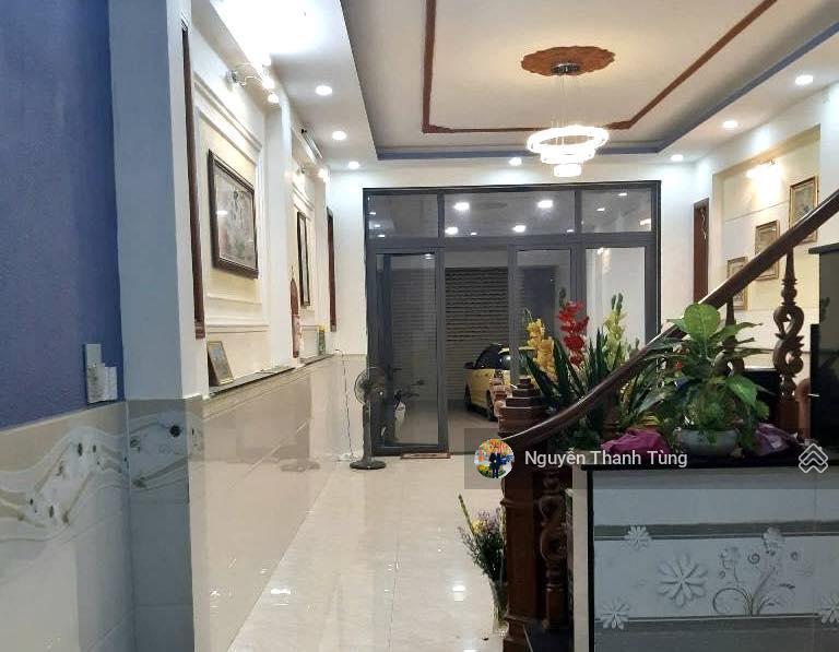 Mặt tiền kinh doanh 3 tầng đường trương thị hoa, dt 150m2 (5 x 30), đường 20m gần siêu thị metro