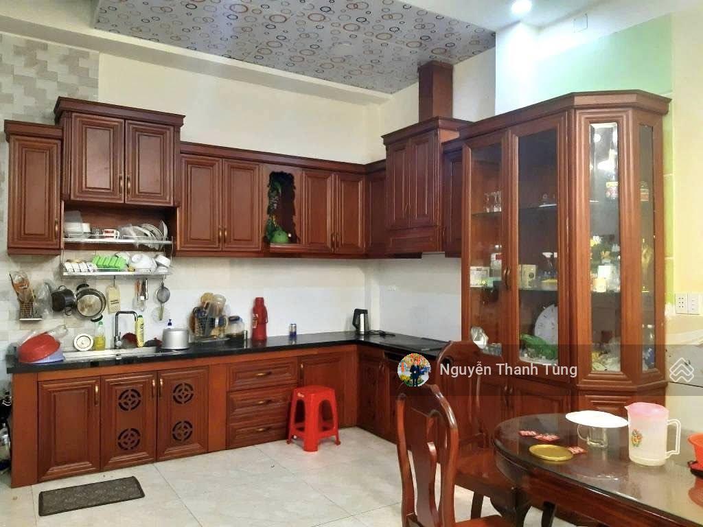 Mặt tiền kinh doanh 3 tầng đường trương thị hoa, dt 150m2 (5 x 30), đường 20m gần siêu thị metro