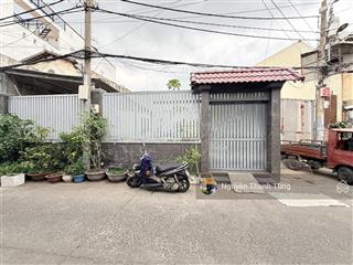 Lô đất thổ cư đường trường chinh, đông hưng thuận  diện tích 568m2, ngang 18m, nở hậu 30m, hẻm 6m.