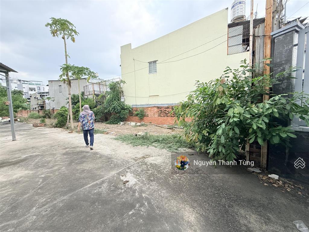 Lô đất thổ cư đường trường chinh, đông hưng thuận  diện tích 568m2, ngang 18m, nở hậu 30m, hẻm 6m.