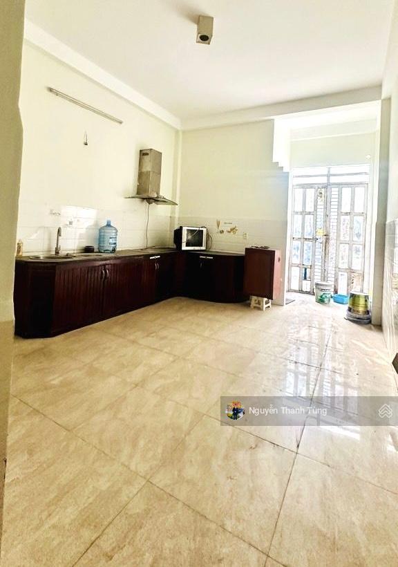 Mặt tiền 3 tầng kinh doanh đa ngành đường dương thị mười, trung mỹ tây, dt 108m2, đường nhựa 20m.
