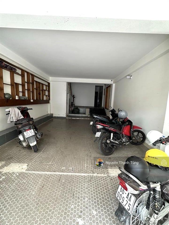 Siêu hiếm  nhà 3 tầng sẵn dòng tiền 30 tr/th, 2 mặt tiền hẻm 8m đường thạnh xuân 38, dt 110m2.
