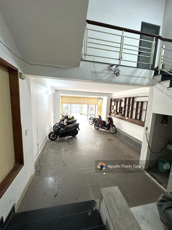 Siêu hiếm  nhà 3 tầng sẵn dòng tiền 30 tr/th, 2 mặt tiền hẻm 8m đường thạnh xuân 38, dt 110m2.