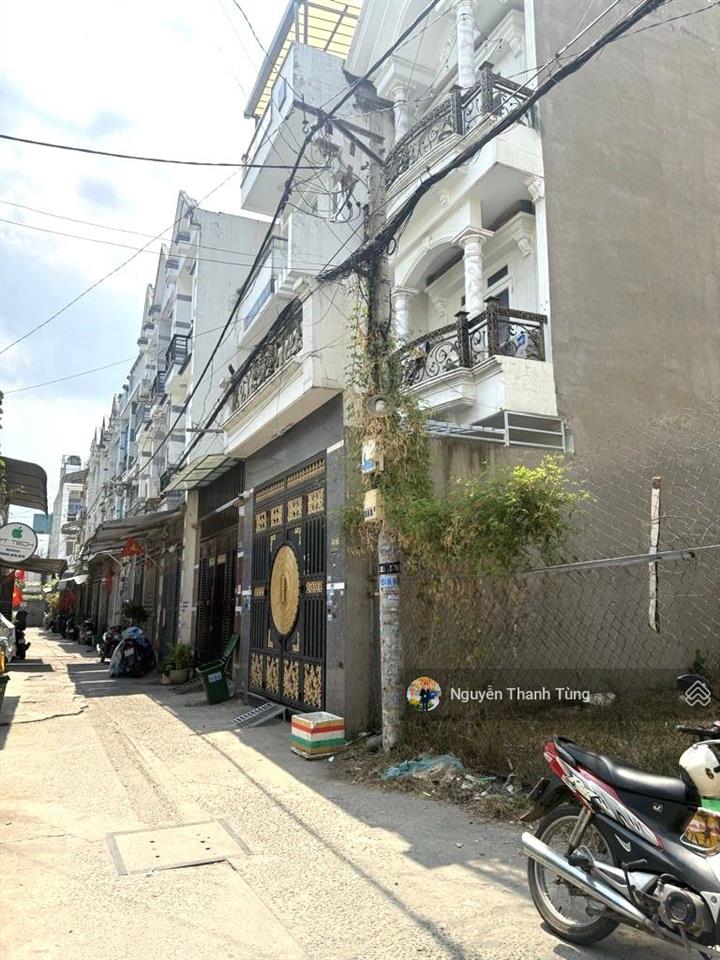 Giá đầu tư  lô đất thổ cư hơn 525m2, ngang 5m nở hậu 21m, hẻm 5m thông đường tân thới hiệp 13.