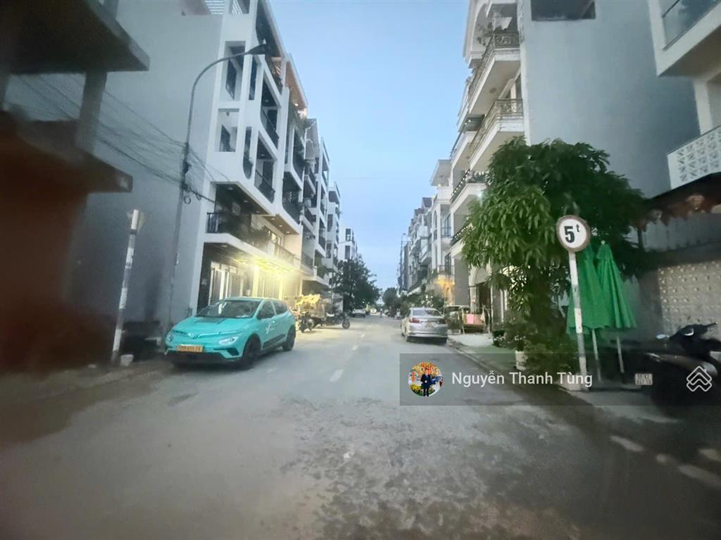 Giá đầu tư 31 triệu/m2  lô đất hơn 3.000m2, ngang 34m gồm biệt thự 2 tầng và nhà xưởng sẵn dòng ti