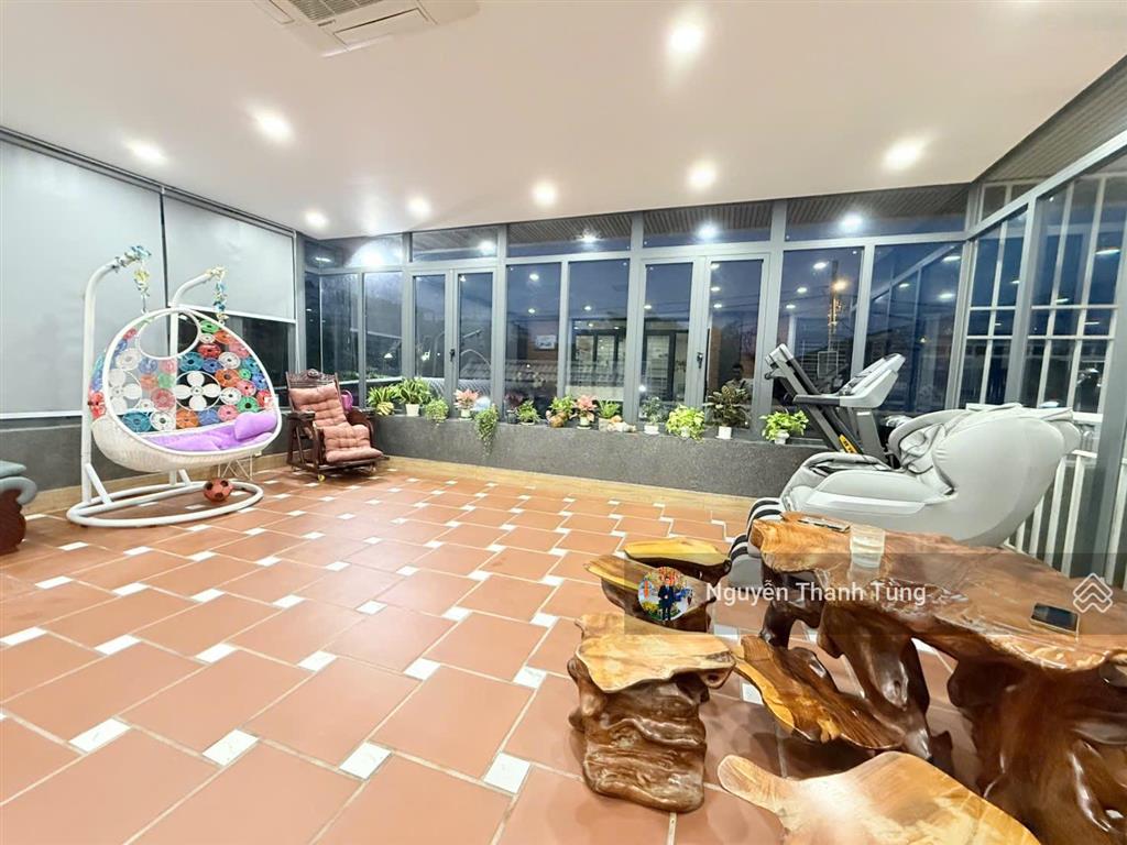 Giá đầu tư 31 triệu/m2  lô đất hơn 3.000m2, ngang 34m gồm biệt thự 2 tầng và nhà xưởng sẵn dòng ti