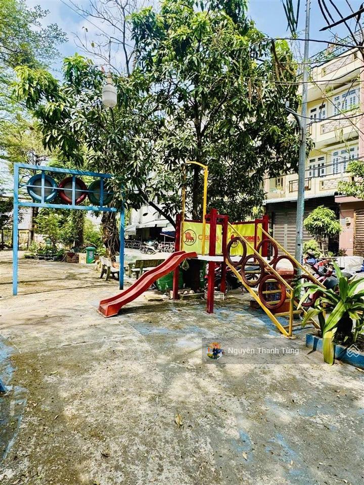 Nhà 4 tầng hẻm 10m thông đường phan văn hơn, quận 12, dt 88m2, ngang gần 5m, gần cầu tham lương.