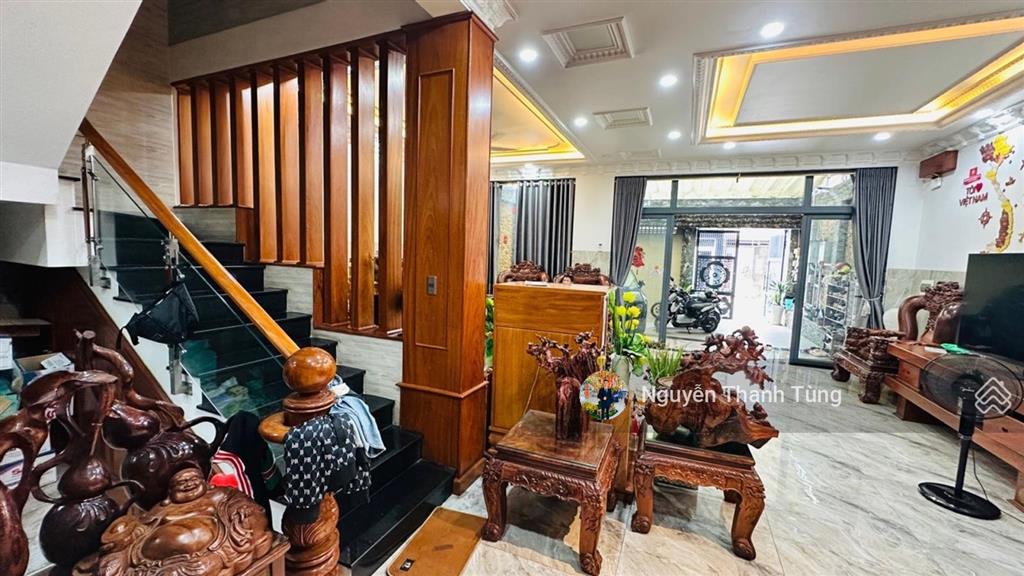 Siêu phẩm 4 tầng hơn 240m2, ngang 8m đường trung mỹ tây 17, q12, đường nhựa 12m, nội thất cao cấp.