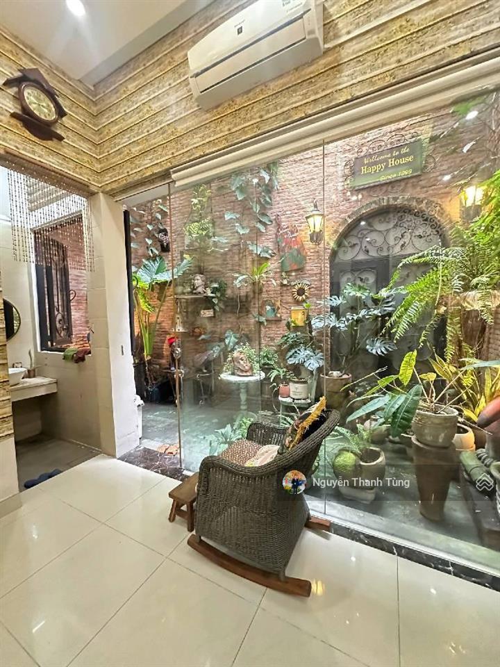 Biệt thự 4 tầng mặt tiền đường nguyễn hữu cầu, hóc môn 120m2, ngang 6m, gần ngã tư tô ký.