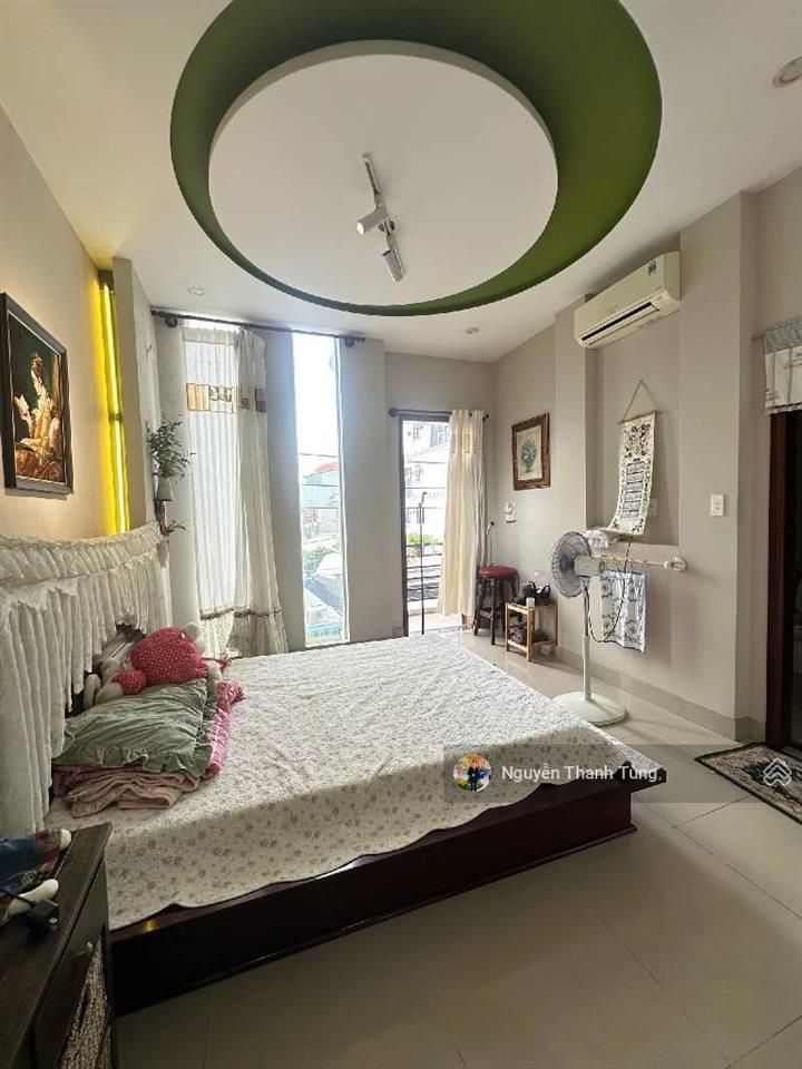 Biệt thự 4 tầng mặt tiền đường nguyễn hữu cầu, hóc môn 120m2, ngang 6m, gần ngã tư tô ký.