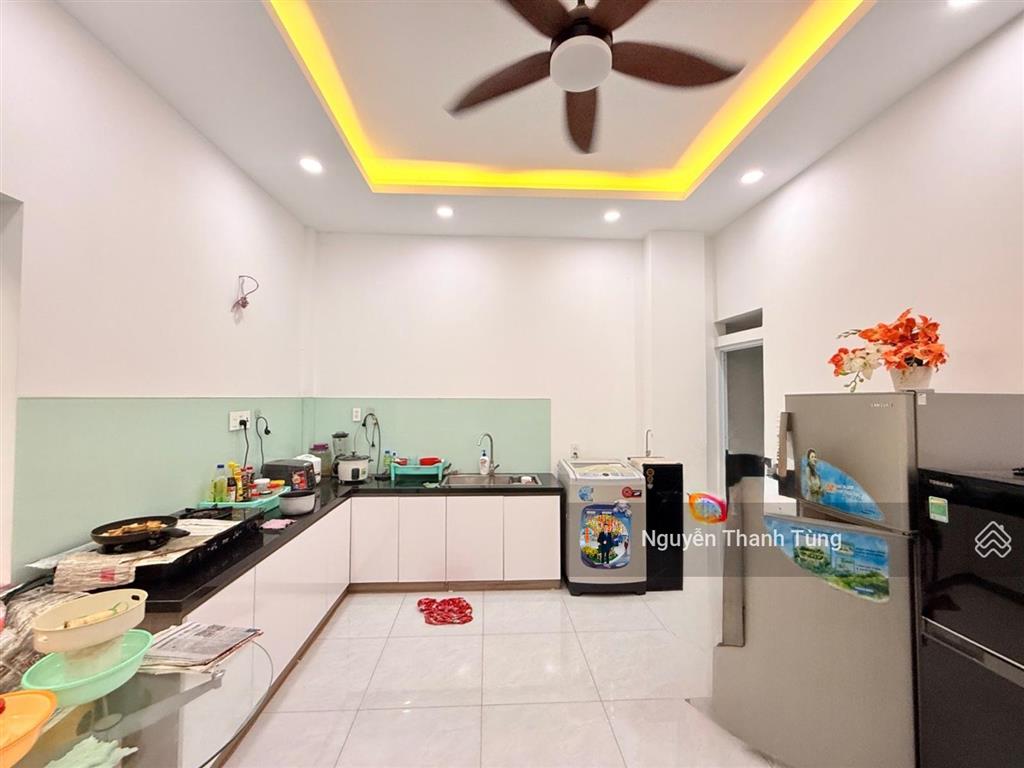 Nhà 4 tầng khu dân cư tân tiến, tân thới hiệp, quận 12, dt 100m2, ngang 5m hiếm, sẵn dòng tiền.