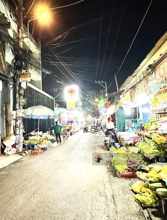 Không có căn thứ 2  nhà 2 tầng mặt tiền đường tân thới nhất 13, q12, hơn 123m2, sẵn dòng tiền.