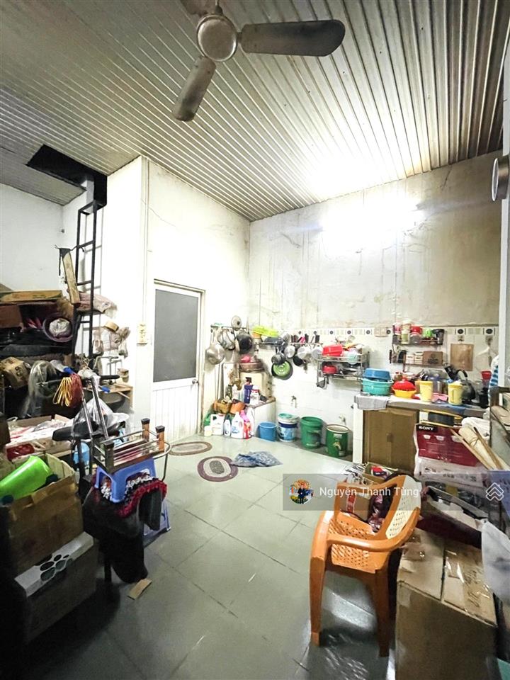 Gấp bán  nhà cấp 4 hơn 161m2, ngang 6.7m hẻm xe tải thông 1/ ngắn đường phan văn hớn, quận 12.