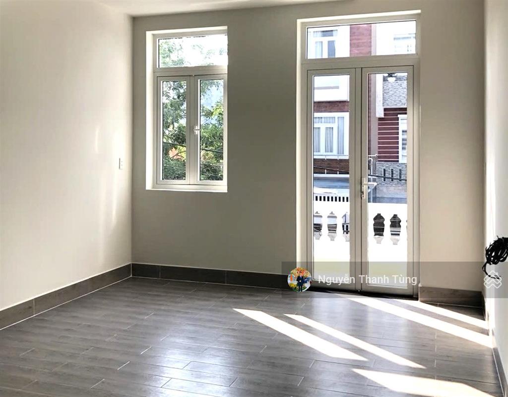Gấp  nhà 4 tầng hẻm xe hơi 6m 1/ ngắn đường lê văn khương, quận 12, dt 100m2, gần chung cư võ đình