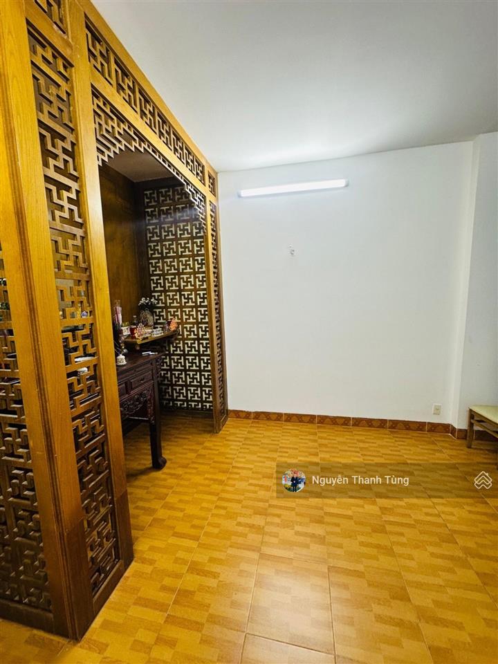 Gấp bán  mặt tiền kinh doanh 3 tầng đường 8m nhánh lê thị riêng, quận 12, dt 88m2, xe hơi ngủ nhà.