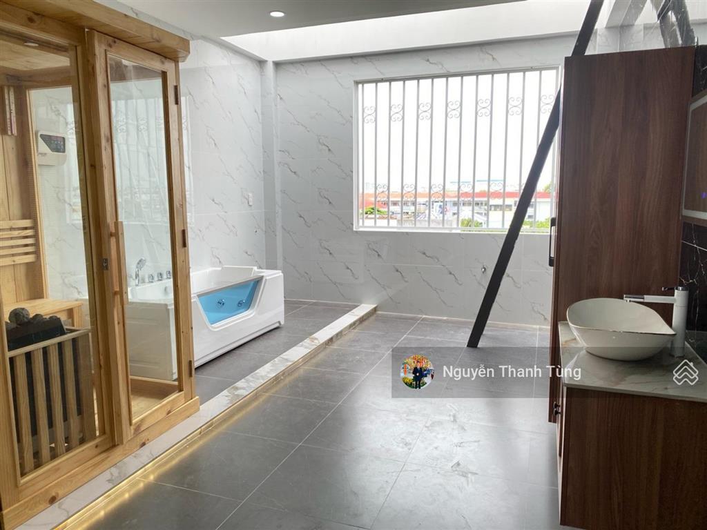 Siêu phẩm 5 tầng có thang máy đường trần thị cờ, quận 12, diện tích 84m2, nội thất cao cấp.