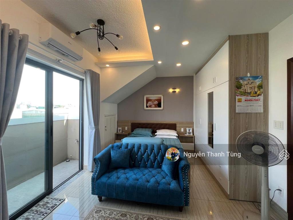 Biệt thự 3 tầng ngay kdc phú nhuận đường lê thị riêng, q 12, dt 120m2, ngang 6m, nội thất cao cấp.