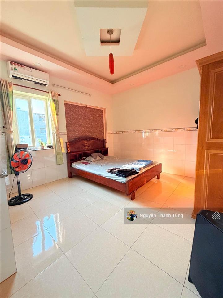 Nhà 4 tầng hẻm 1/ đường nguyễn văn quá, 12, diện tích 138m2, xe hơi ngủ nhà, gần giáo xứ chợ cầu.